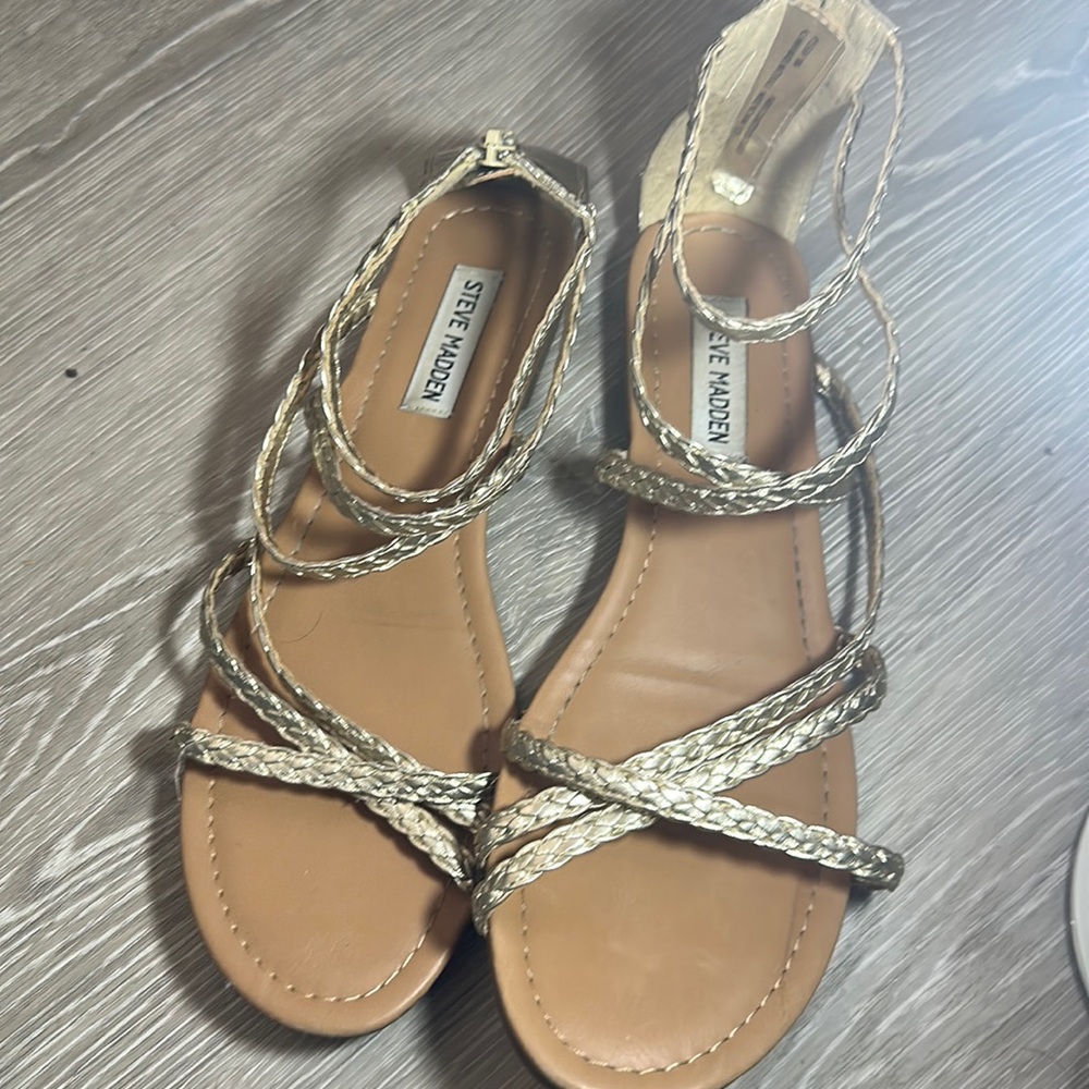 Steve Madden Gold Gladiator Sandals Kyleigh Flats Used twice like new!